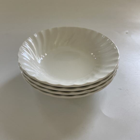 Set 4 Johnson Bros Regency Mini Bowls Swirl Coupe Ice Cream Fruit 5 3/4" ENGLAND - Picture 3 of 9